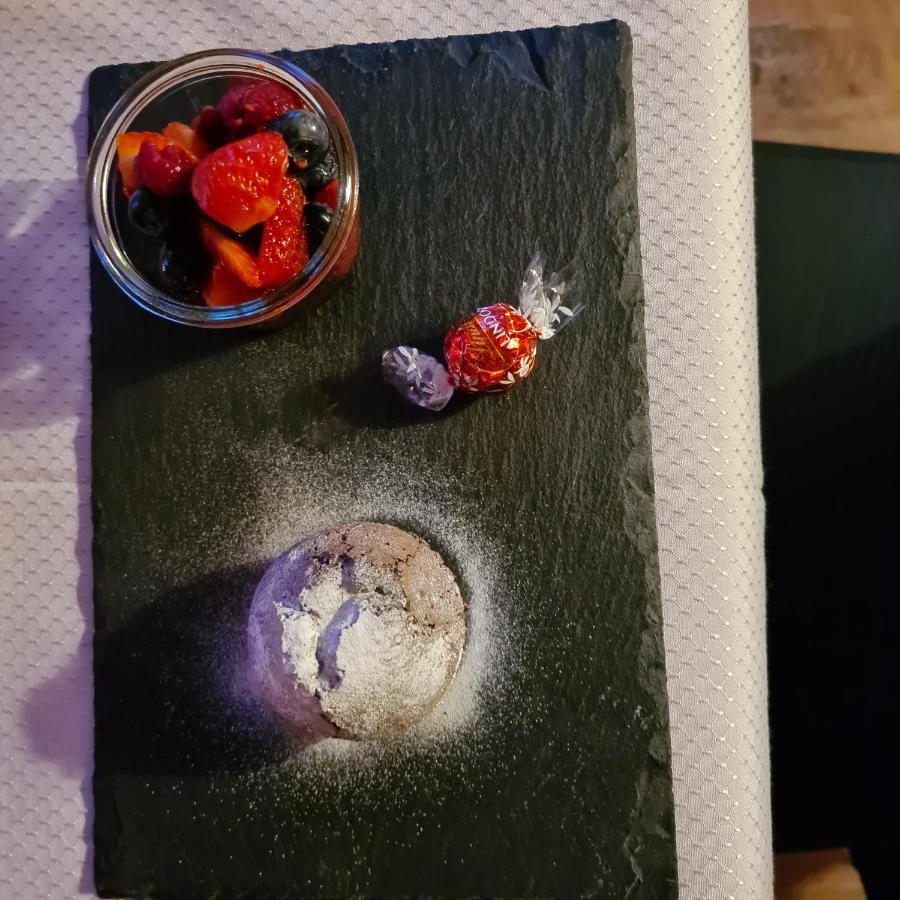Chesa Prema Bed & Breakfast - Restaurant Дизентис Экстерьер фото
